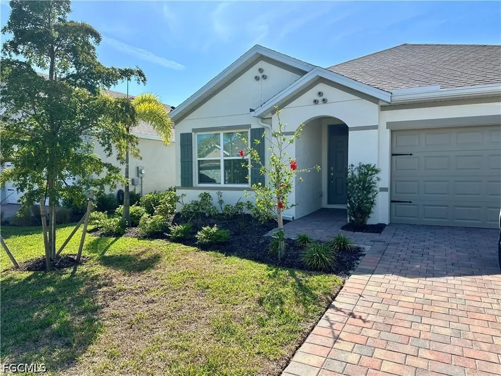 Camino Torcido Loop North Fort Myers, FL 33917