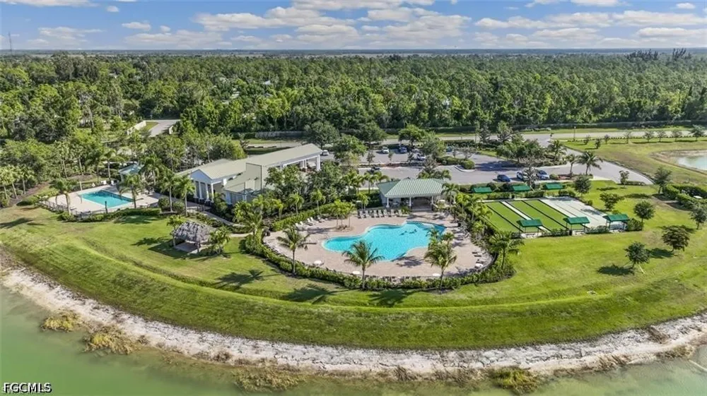 Camino Torcido Loop North Fort Myers, FL 33917