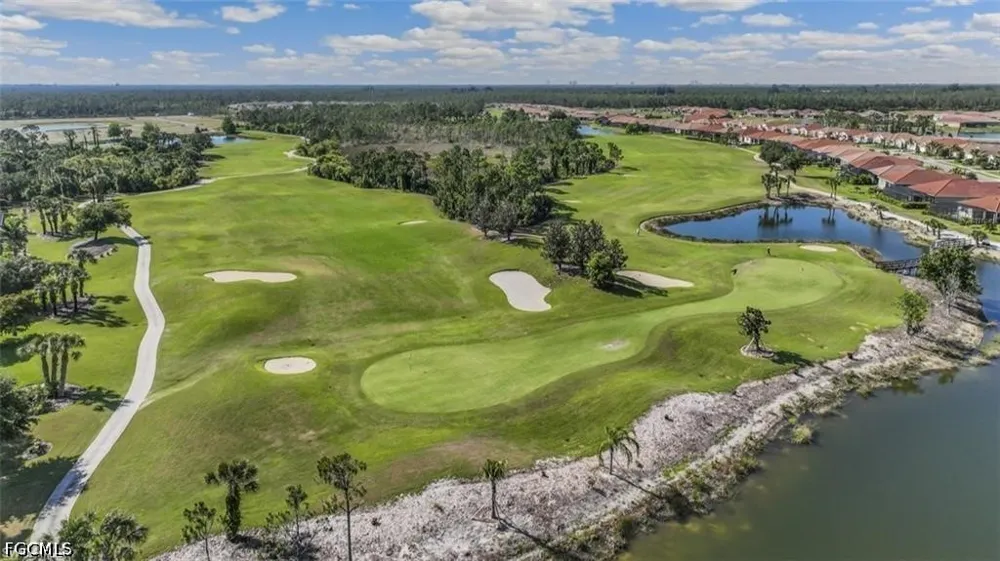 Camino Torcido Loop North Fort Myers, FL 33917