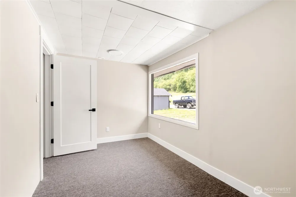 606 5th Street Elma, WA 98541