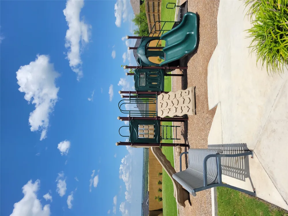 549 Arnold Loop #A Uhland, TX 78640