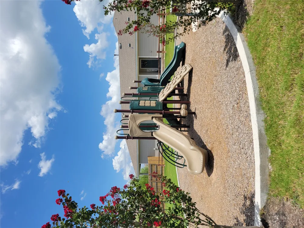 549 Arnold Loop #A Uhland, TX 78640