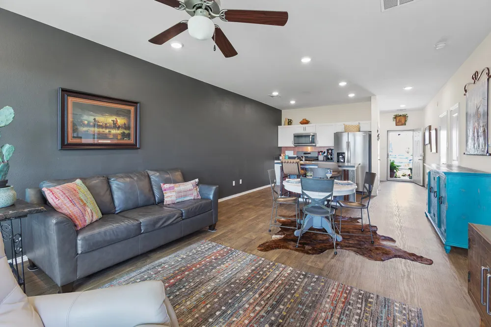 549 Arnold Loop #A Uhland, TX 78640