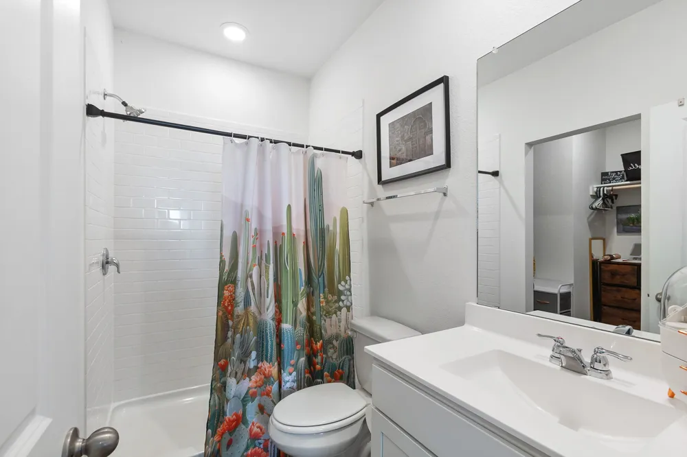 549 Arnold Loop #A Uhland, TX 78640