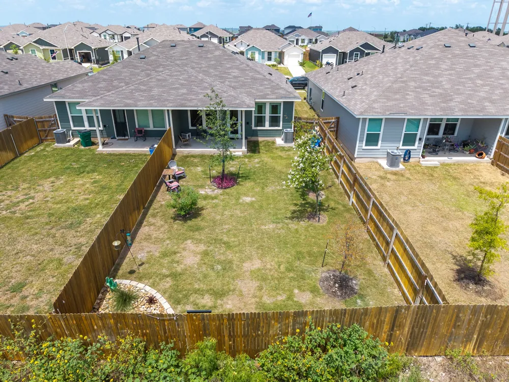 549 Arnold Loop #A Uhland, TX 78640