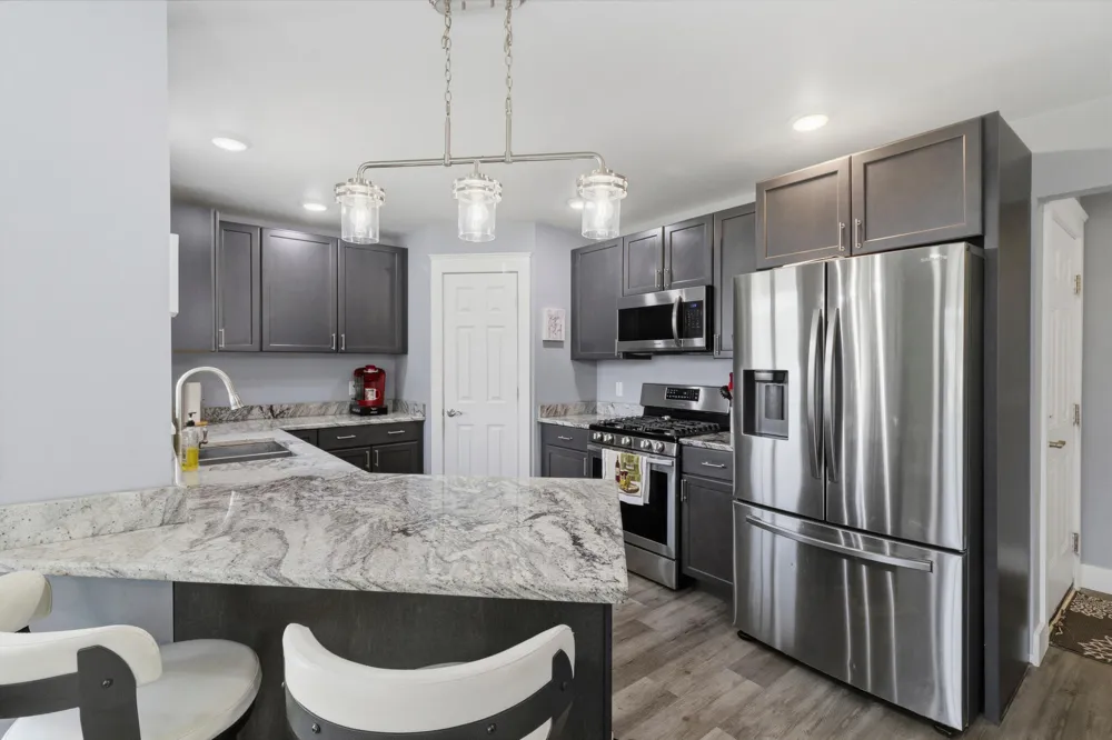 501 E Stoneridge Drive Plainwell, MI 49080