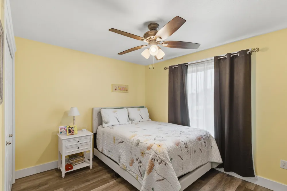 501 E Stoneridge Drive Plainwell, MI 49080