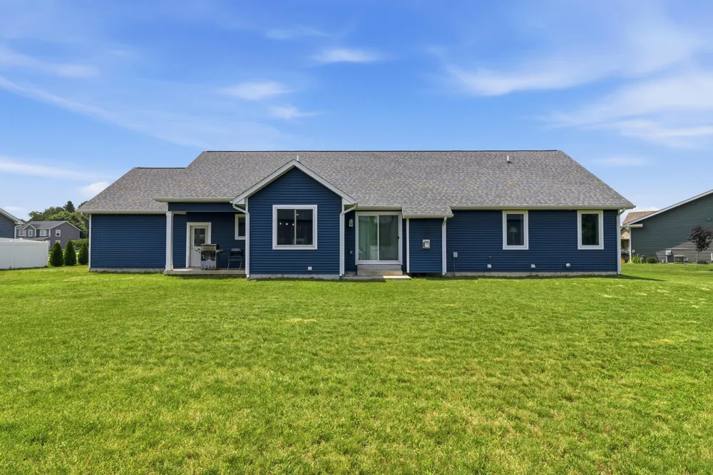501 E Stoneridge Drive Plainwell, MI 49080