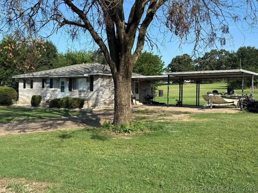 108 Stockton Avenue Keota, OK 74941