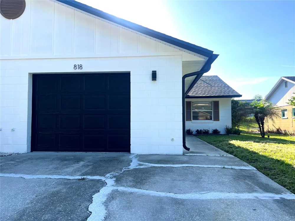 816 SLEEPY HARBOUR DRIVE Ocoee, FL 34761