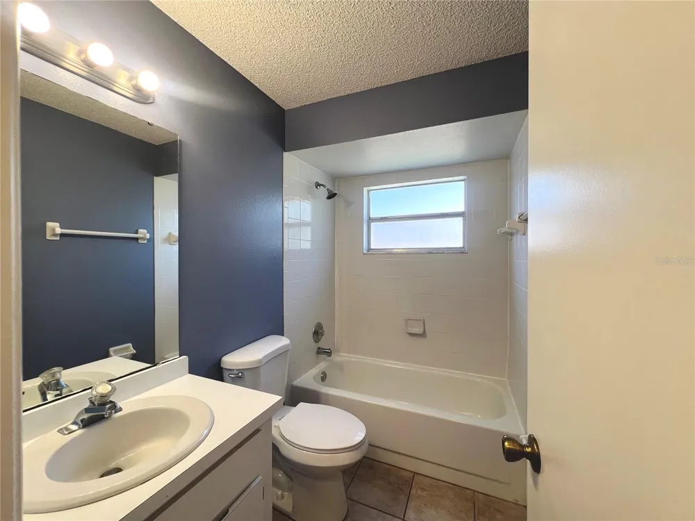 816 SLEEPY HARBOUR DRIVE Ocoee, FL 34761
