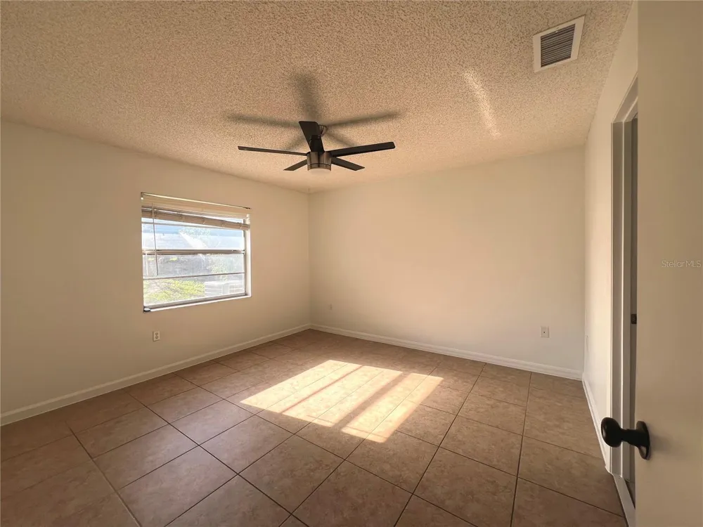 816 SLEEPY HARBOUR DRIVE Ocoee, FL 34761