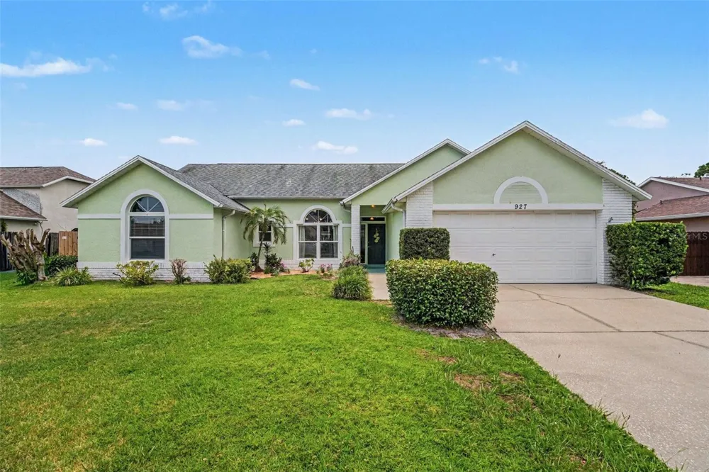 927 JAMESTOWN DRIVE Rockledge, FL 32955