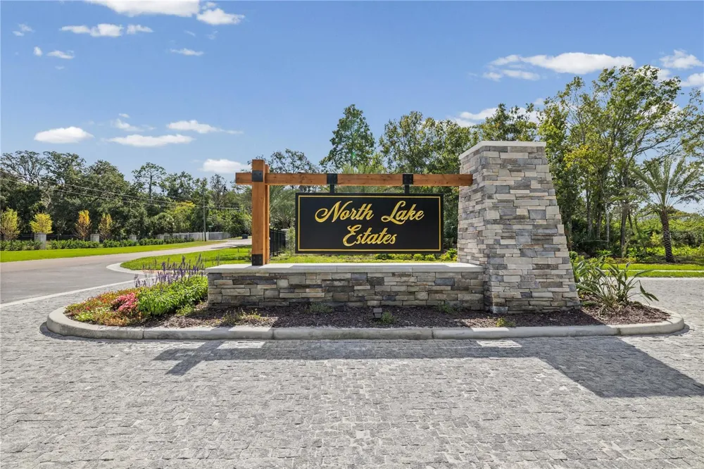 682 BOTTLEBRUSH WAY Tarpon Springs, FL 34688