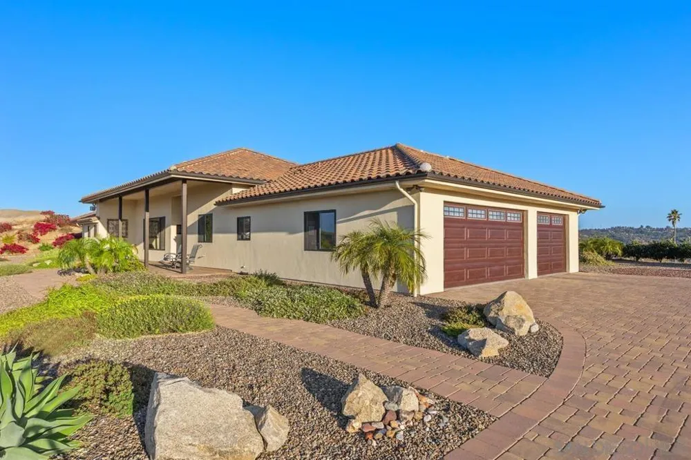 10881 Mystery Mountain Road Valley Center, CA 92082