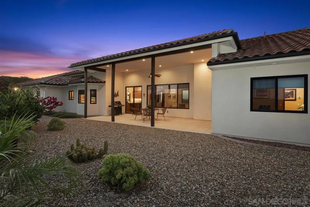 10881 Mystery Mountain Road Valley Center, CA 92082