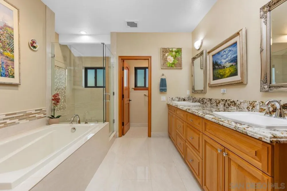 10881 Mystery Mountain Road Valley Center, CA 92082