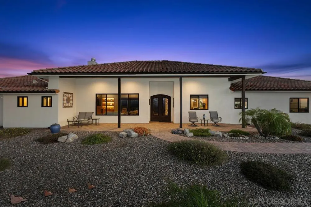 10881 Mystery Mountain Road Valley Center, CA 92082