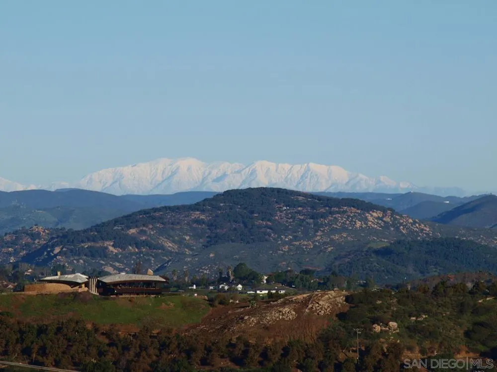 10881 Mystery Mountain Road Valley Center, CA 92082