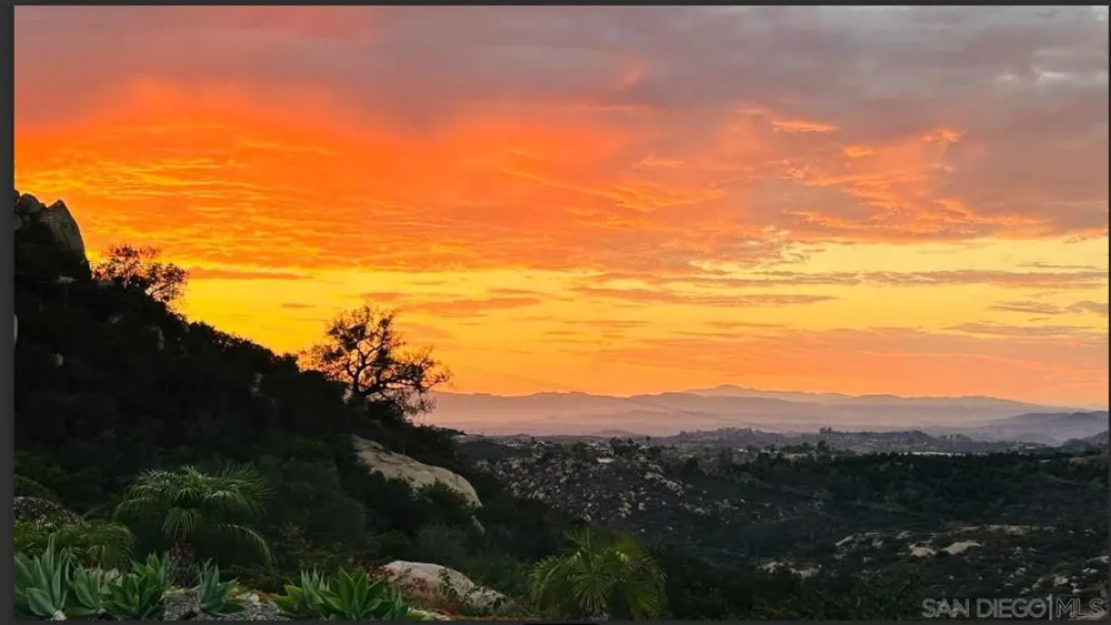 10881 Mystery Mountain Road Valley Center, CA 92082