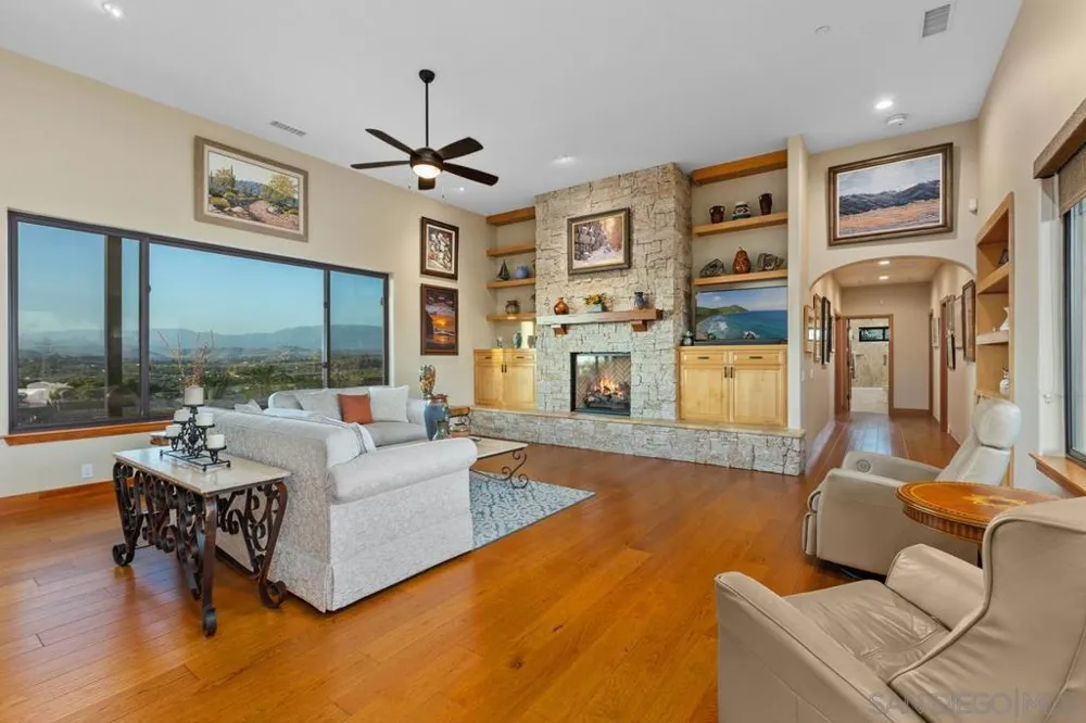 10881 Mystery Mountain Road Valley Center, CA 92082