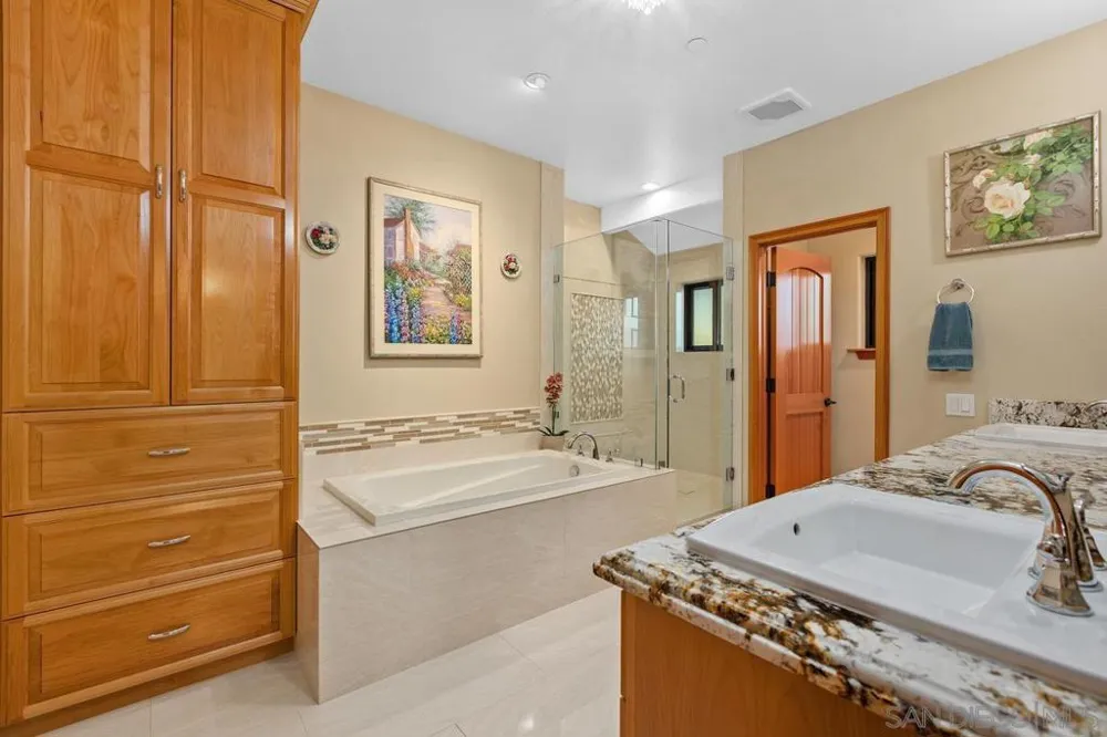 10881 Mystery Mountain Road Valley Center, CA 92082