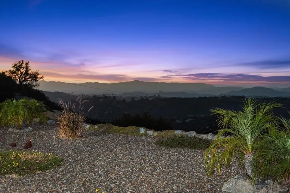 10881 Mystery Mountain Road Valley Center, CA 92082
