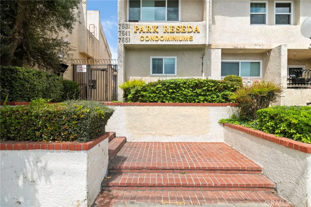 7641 Reseda Boulevard #126 Reseda, CA 91335