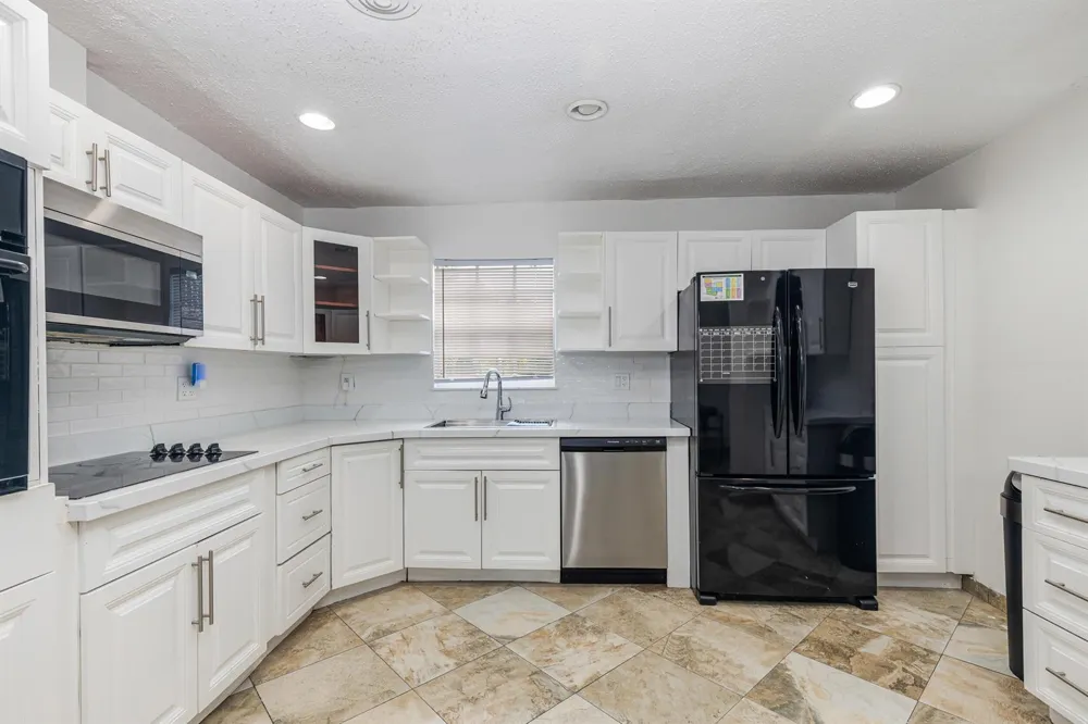 24 NW 42nd Terrace Plantation, FL 33317