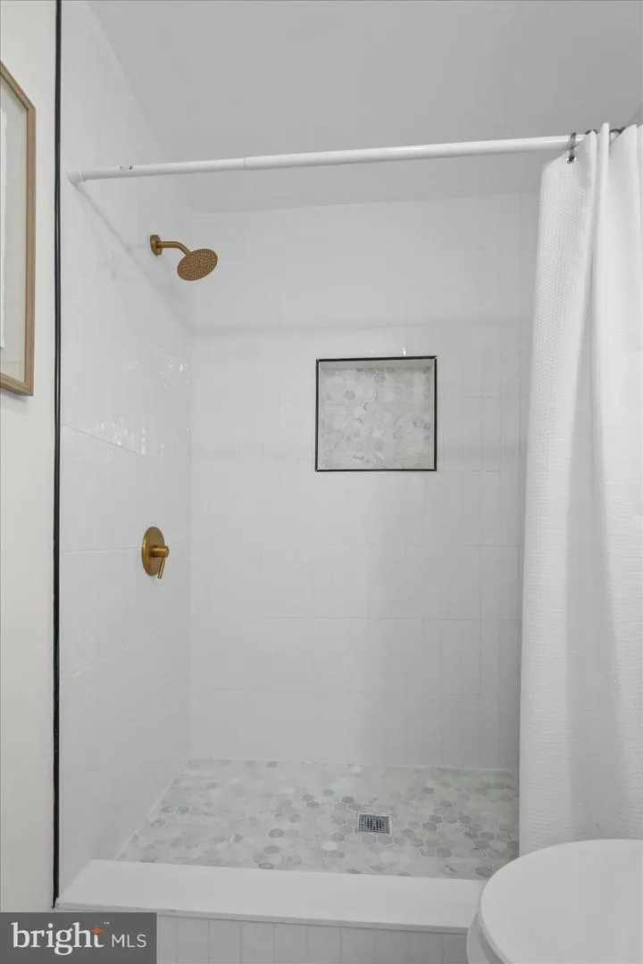5624 KNELL AVENUE Baltimore, MD 21206