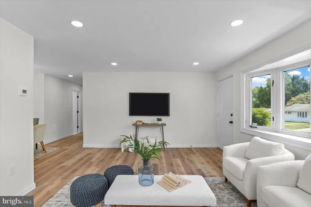 5624 KNELL AVENUE Baltimore, MD 21206