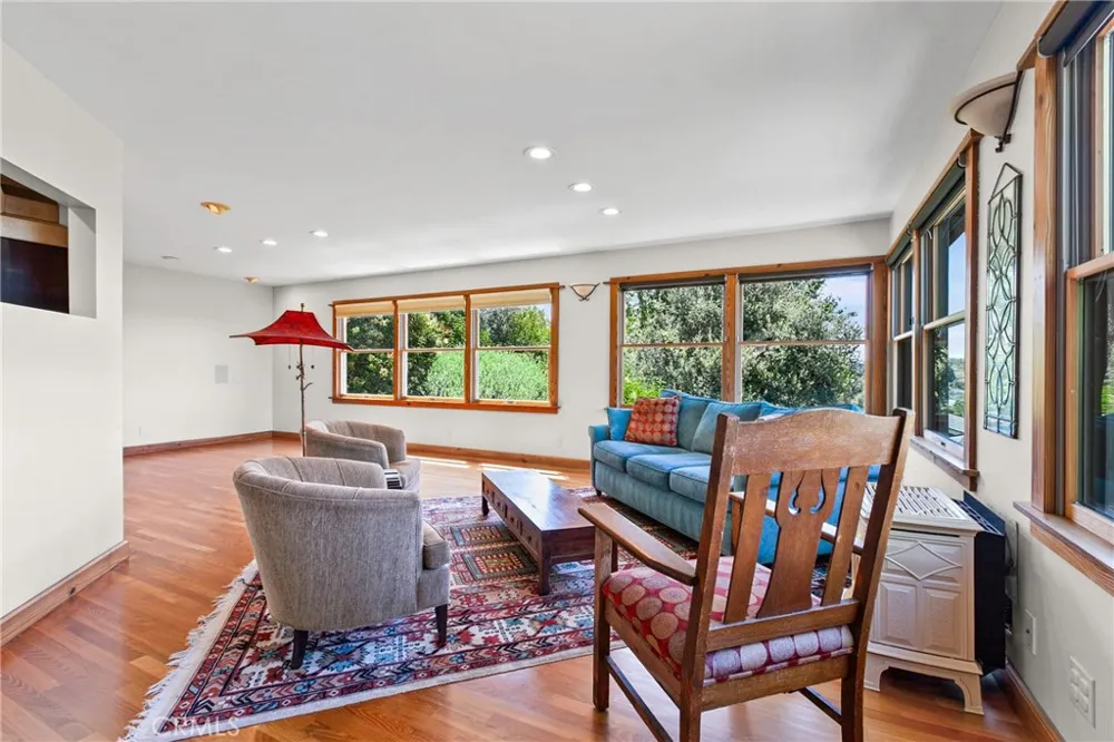 562 Crown Hill Street Arroyo Grande, CA 93420