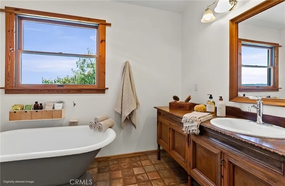 562 Crown Hill Street Arroyo Grande, CA 93420