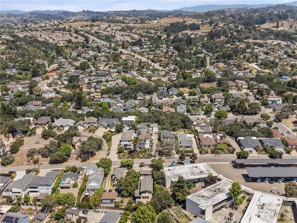 562 Crown Hill Street Arroyo Grande, CA 93420