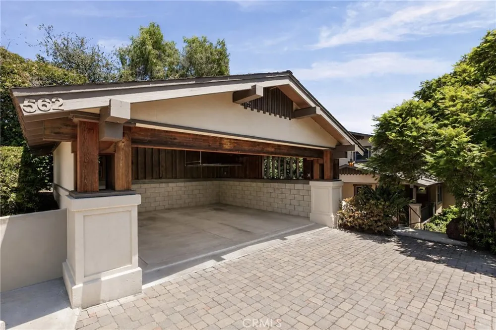 562 Crown Hill Street Arroyo Grande, CA 93420