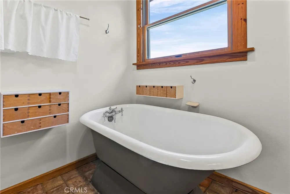 562 Crown Hill Street Arroyo Grande, CA 93420