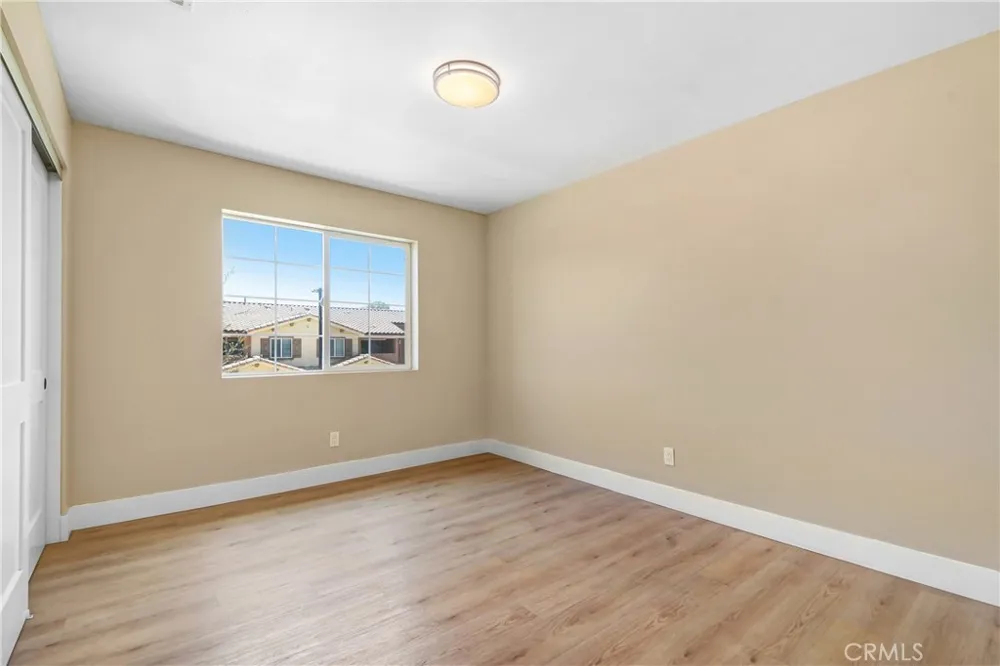 16385 Valencia Avenue #2 Fontana, CA 92335