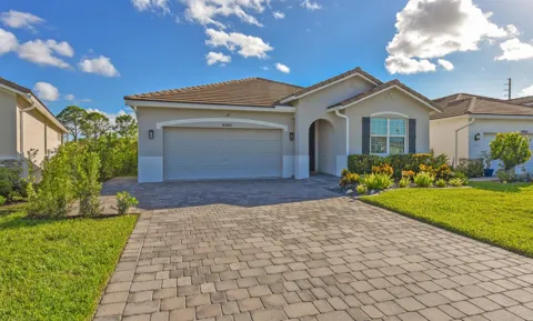 4444 NW King Court