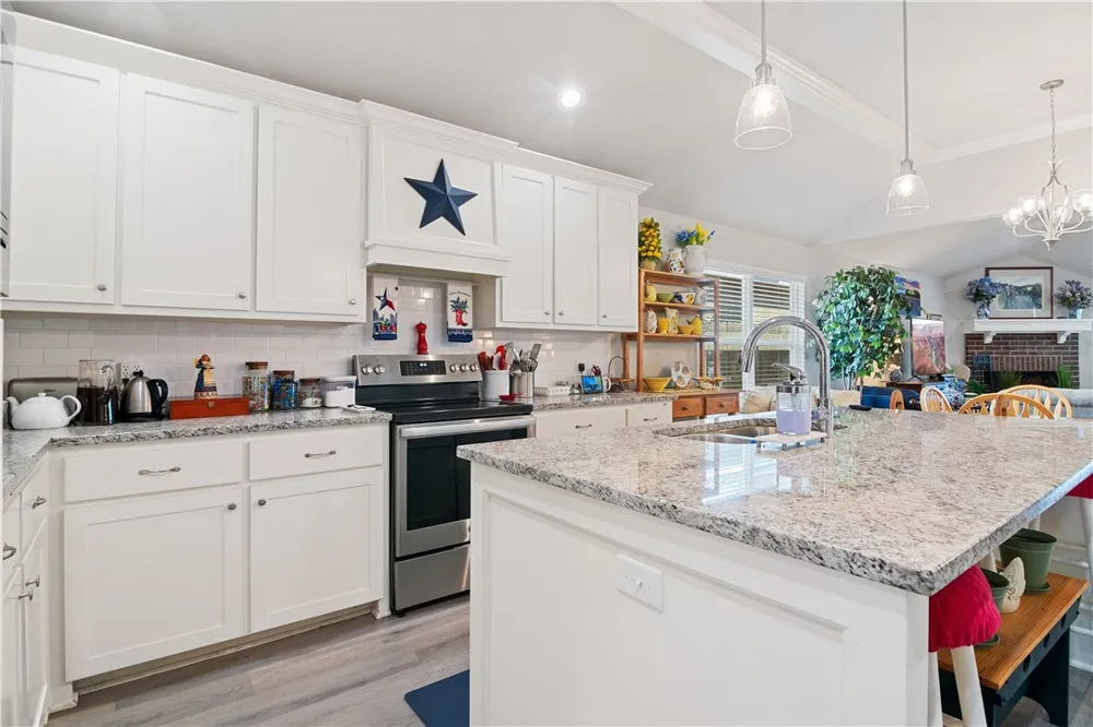 422 Travis Drive McGregor, TX 76657