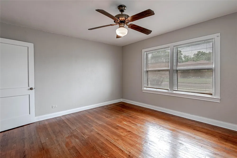 1312 16th Street Huntsville, TX 77340