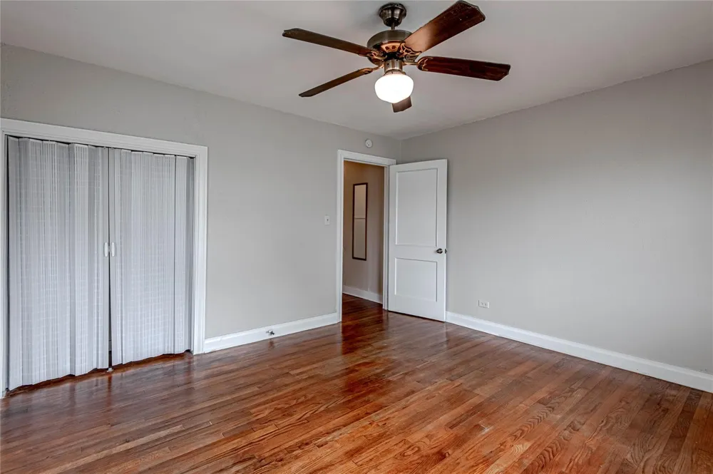 1312 16th Street Huntsville, TX 77340