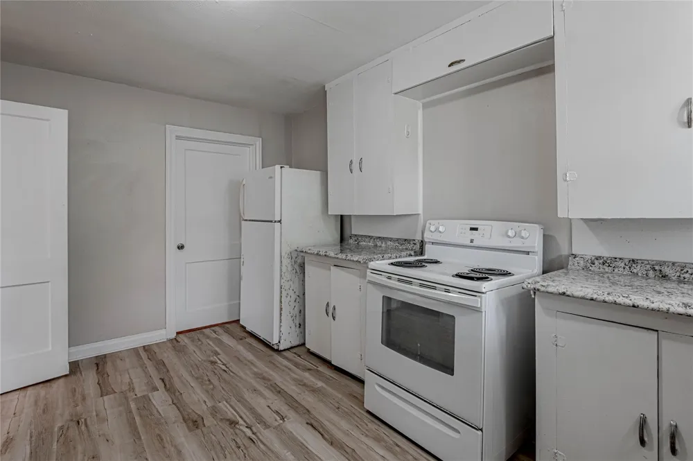 1312 16th Street Huntsville, TX 77340