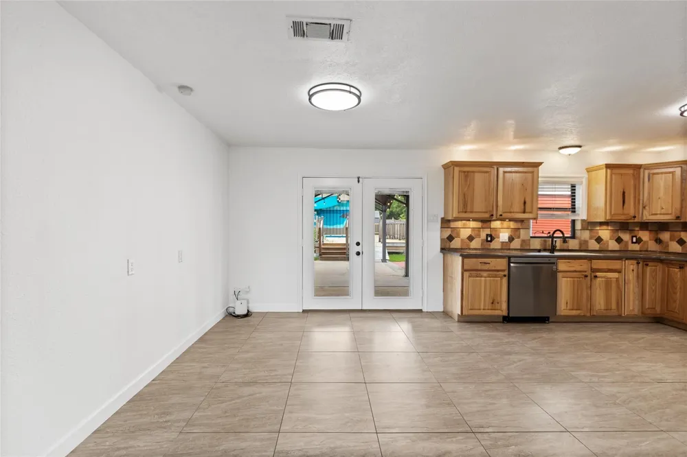 16815 Avenue A Channelview, TX 77530