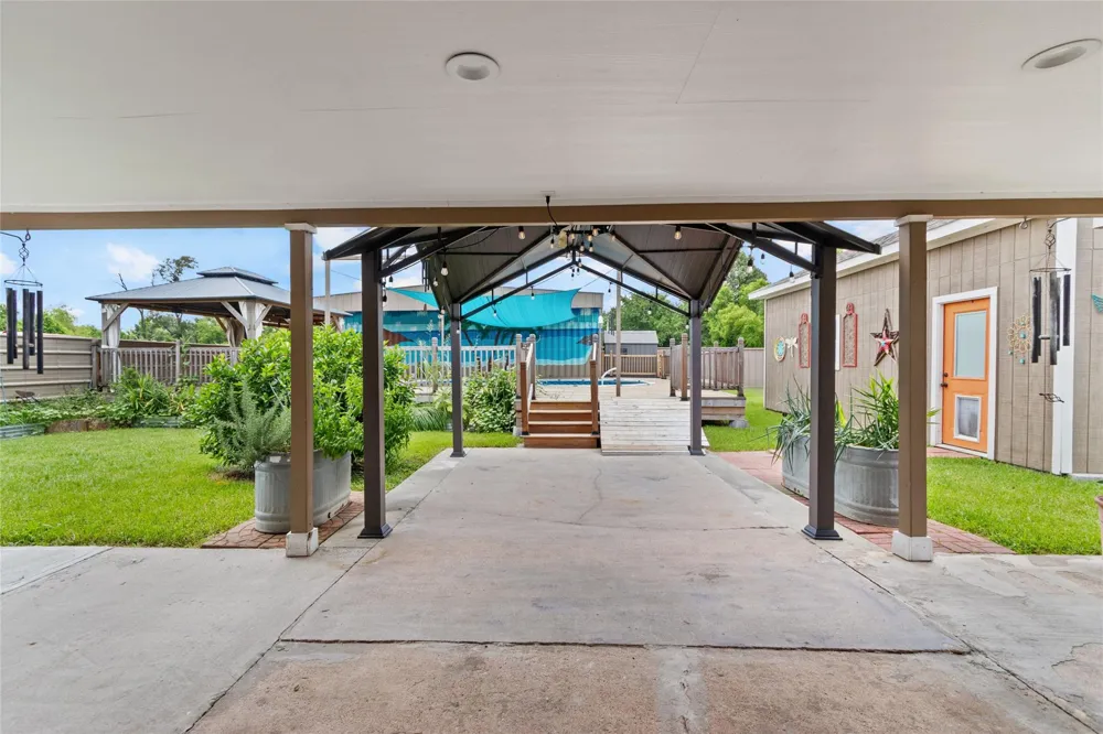 16815 Avenue A Channelview, TX 77530