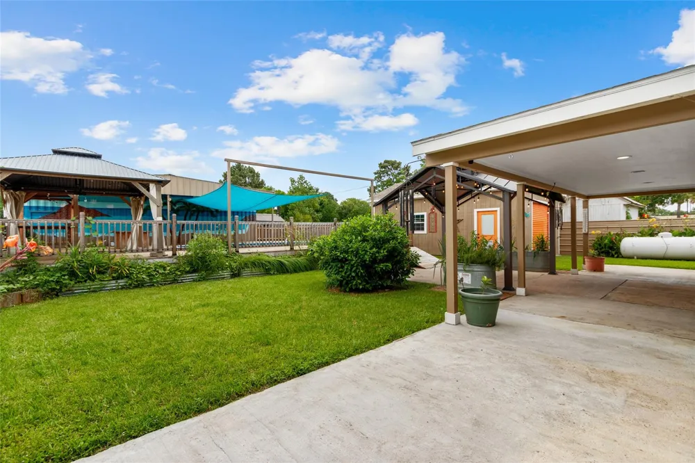 16815 Avenue A Channelview, TX 77530
