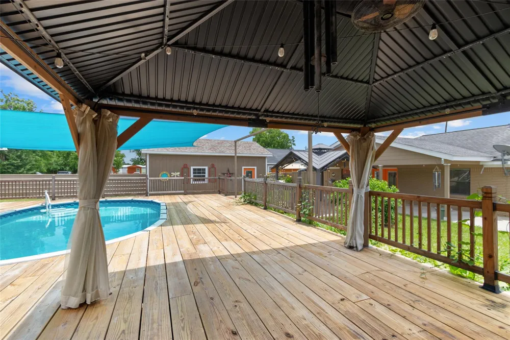 16815 Avenue A Channelview, TX 77530