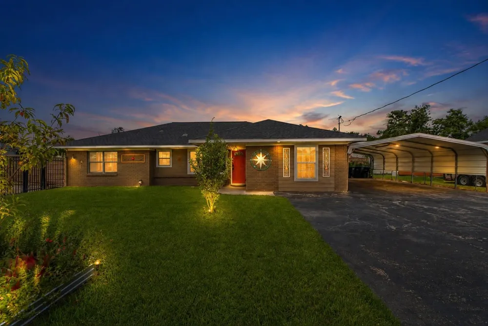 16815 Avenue A Channelview, TX 77530