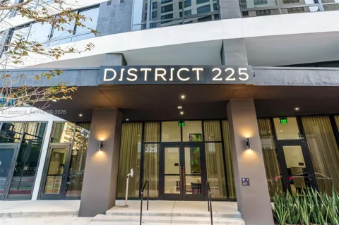 225 Miami Ave #1102