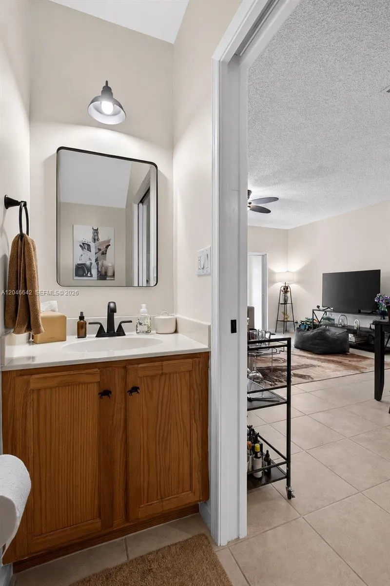 1503 New Castle Ter Wellington, FL 33414