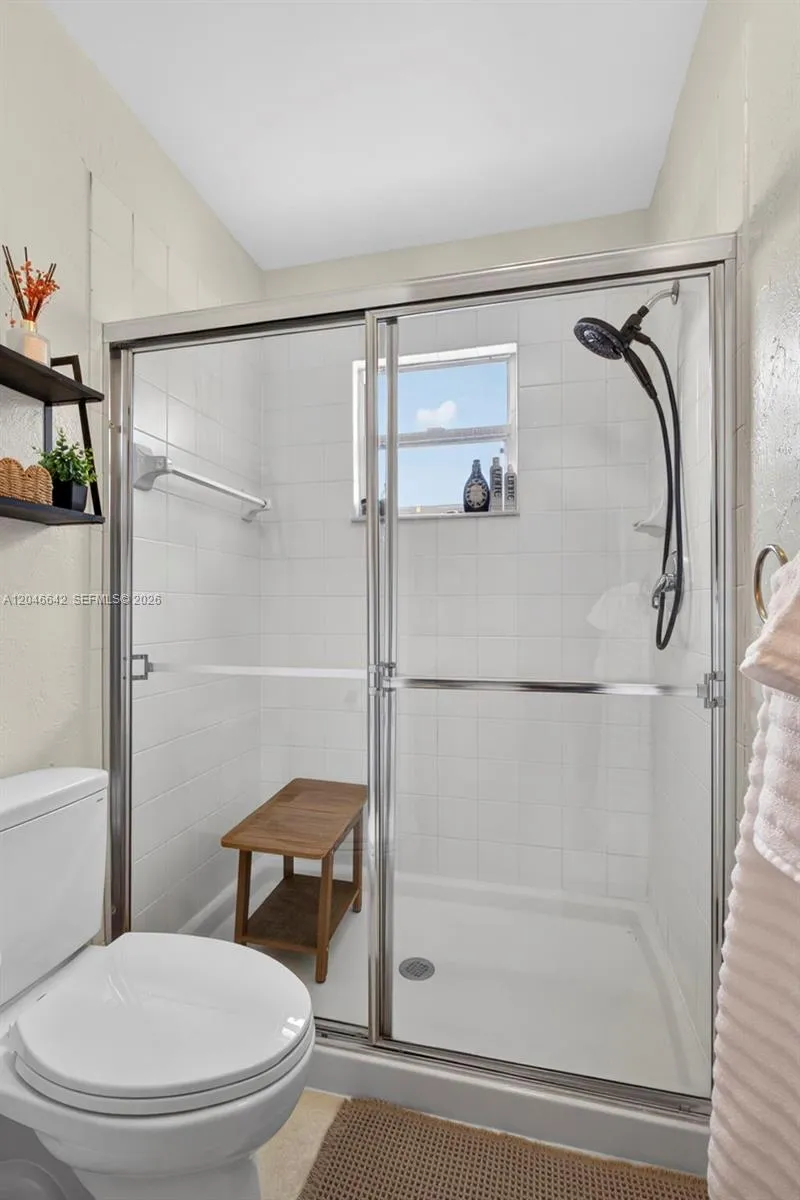 1503 New Castle Ter Wellington, FL 33414